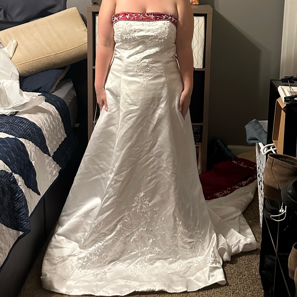 Size 16 David’s bridal dress.